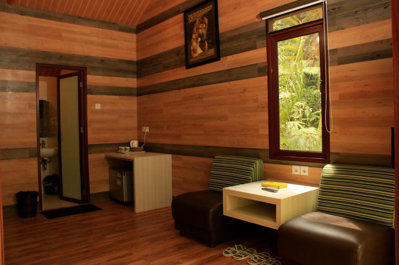 Tree House 2 Kamar Tidur