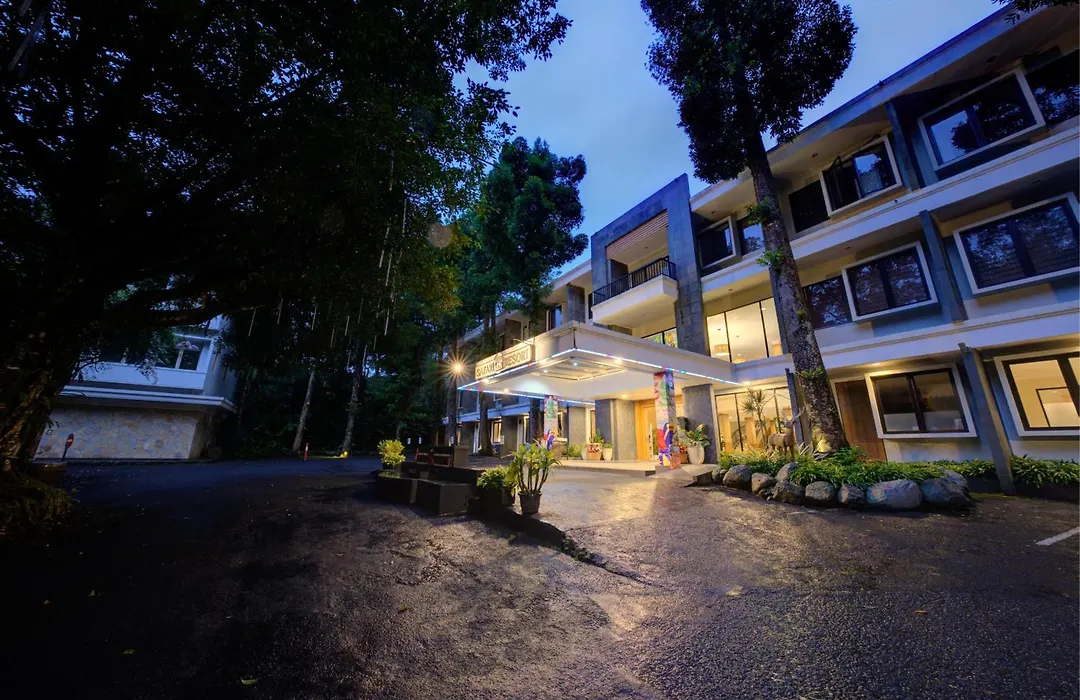 Safari Resort-1
