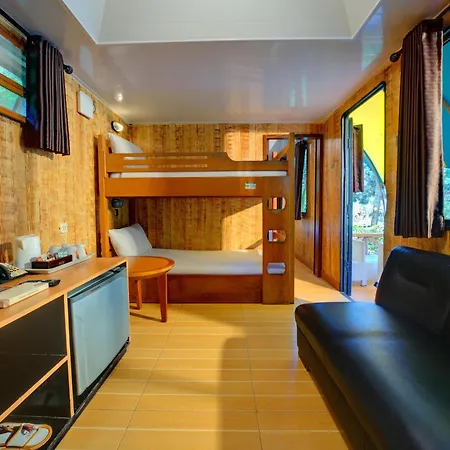 Safari Resort-2